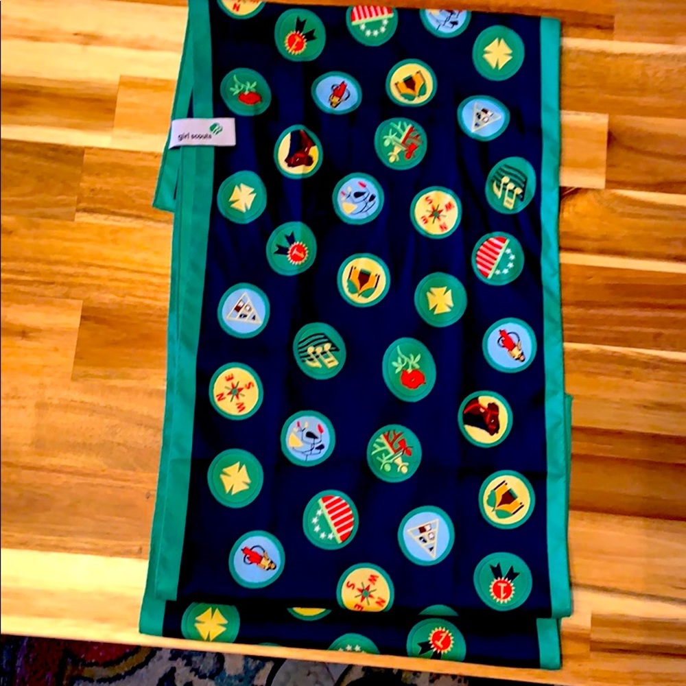 Girl Scout scarf with badge design